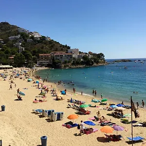 https://villa-buraux-iii.topcostabravahotels.com